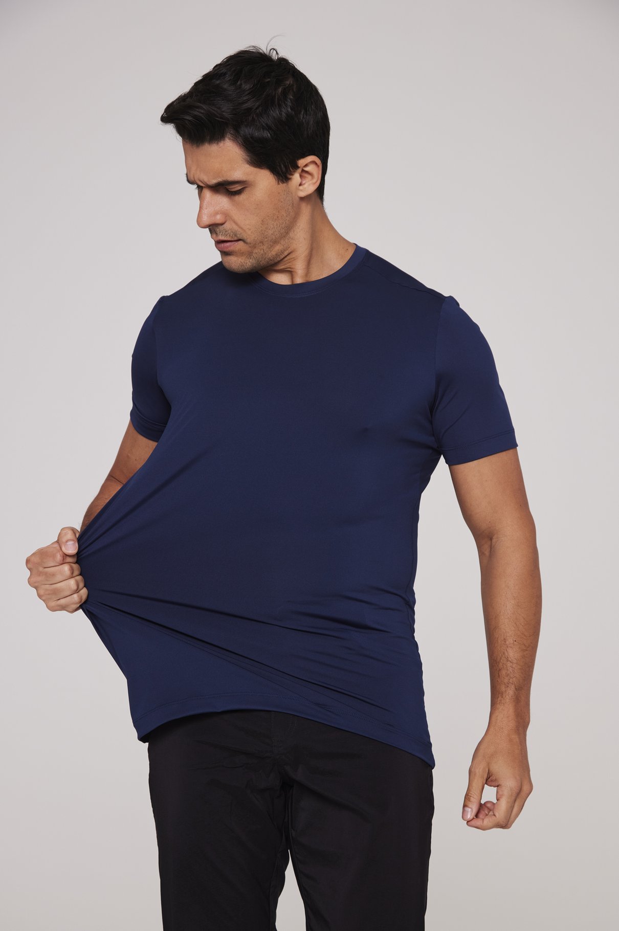 02 camisa bolt