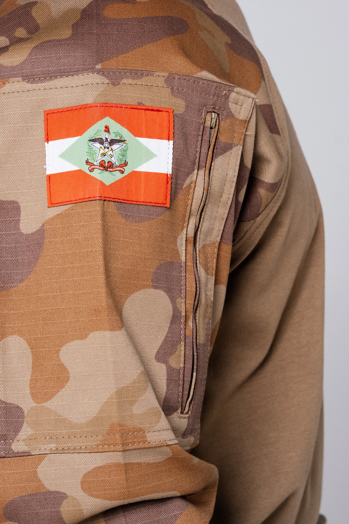 08 combat ml unissex camuflada pmsc ppt