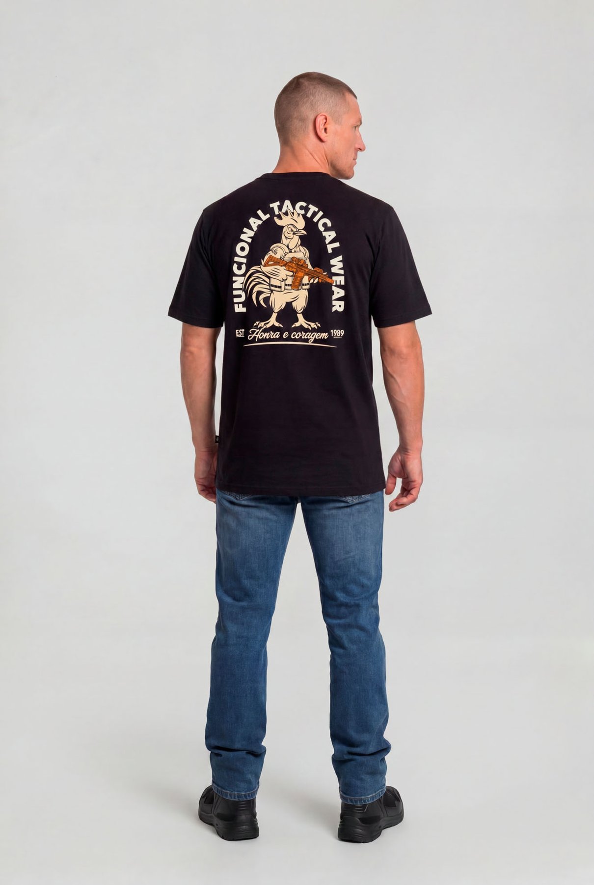 02 camiseta rooster