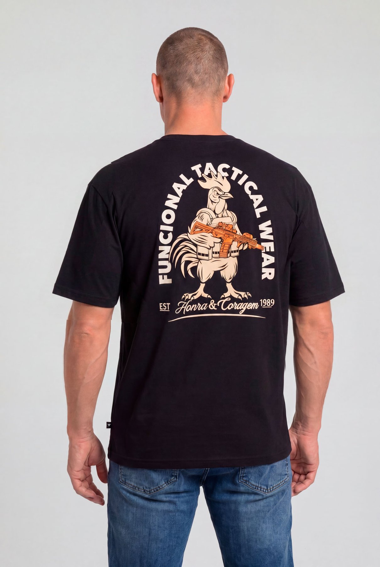 04 camiseta rooster